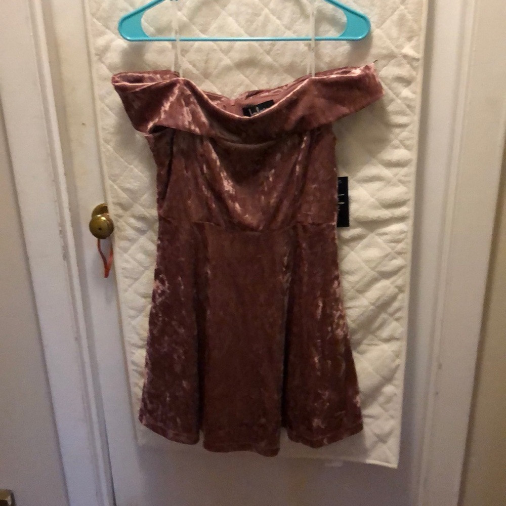 NEW Lulus velvet pink dress NWT